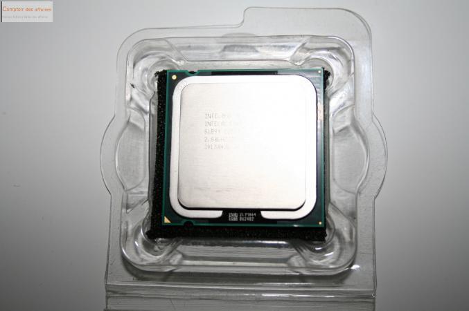 Processeur INTEL E7400